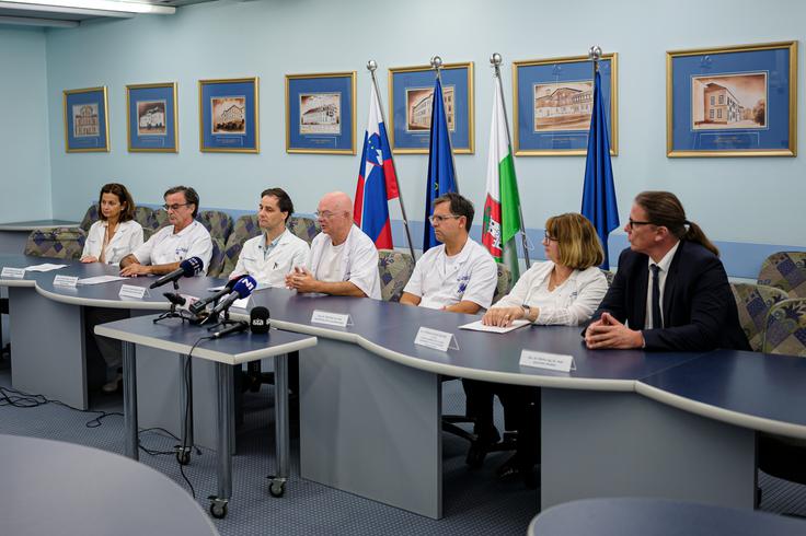 Z vzpostavitvijo centra, v katerem deluje ekipa nevrokirurgov, nevropediatrov, nevrologov in drugih strokovnjakov, načrtujejo, da bodo lahko marsikoga z žariščno epilepsijo, ki je postala farmakorezistentna, v Sloveniji obravnavali v celoti. | Foto: STA