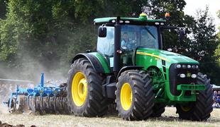 Pomemben prevzem: slavno ime traktorjev z investicijo v Avstriji
