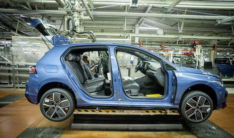 Previsoka naložba? Novi VW golf bo očitno pošteno zamujal.