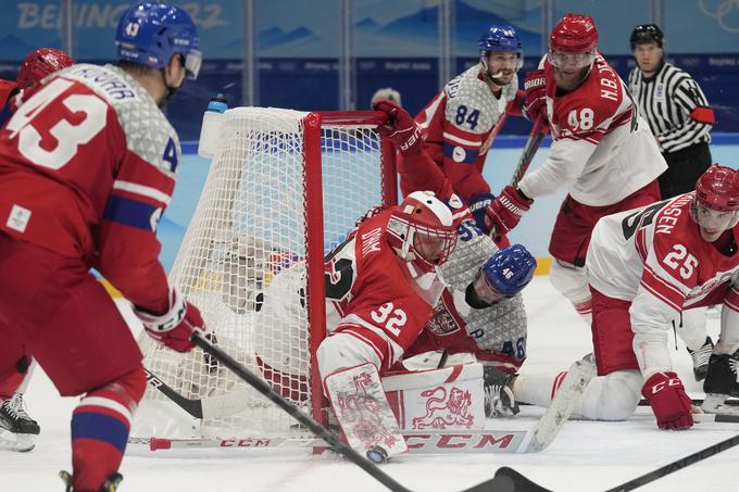 Olimpijski debitanti Danci so z 2:1 premagali Češko. Junak tekme je bil danski vratar Sebastian Dahm, sicer član celovškega kluba KAC. | Foto: Guliverimage/Vladimir Fedorenko