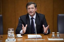 Erjavec skozi "zunanje sito" z 12 proti pet