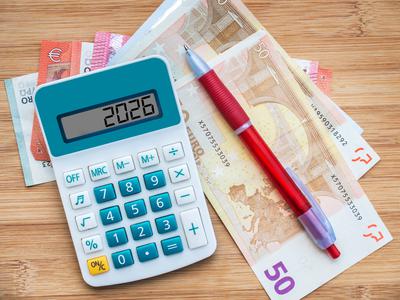 Ko se prihranki seštevajo: kako lahko družina prihrani do 1.776 evrov?