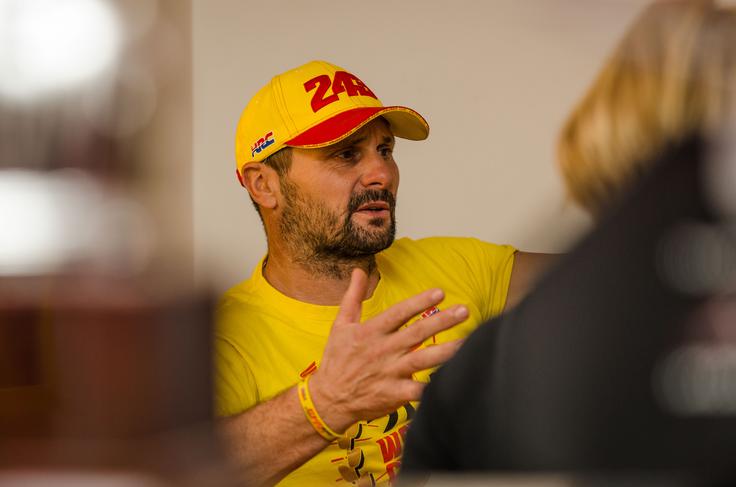 Bogomir Gajser športno pot svojega sina od lani spremlja z razdalje. | Foto: Matjaž Vertuš