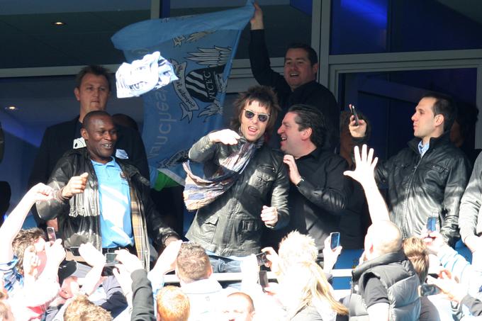 Naslova se je veselil tudi britanski zvezdnik šovbiznisa, glasbenik Liam Gallagher, ki je velik navijač Cityja. | Foto: Reuters