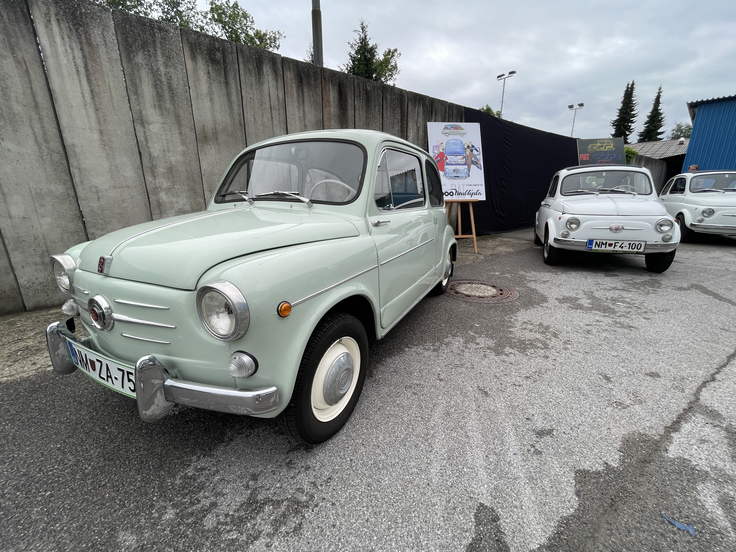Originalni fiat 500 je simbol italijanske povojne motorizacije. | Foto: Gregor Pavšič