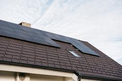 To o sončnih elektrarnah pravi umetna inteligenca