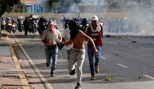 Nasilje v Venezueli zahtevalo najmanj sedem življenj