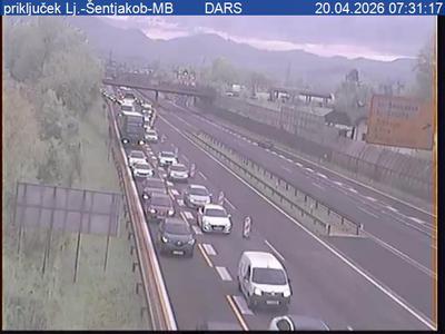 Kaos na štajerski avtocesti: zastoj zaradi del, zgodila se je še nesreča
