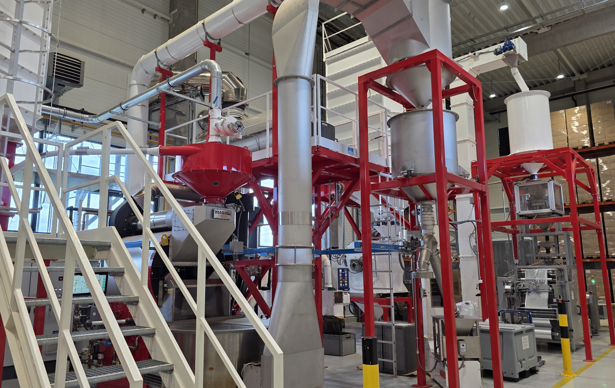 kava, Roastar, MOL | Od surove do pražene kave praviloma mine največ 16 minut. | Foto Srdjan Cvjetović