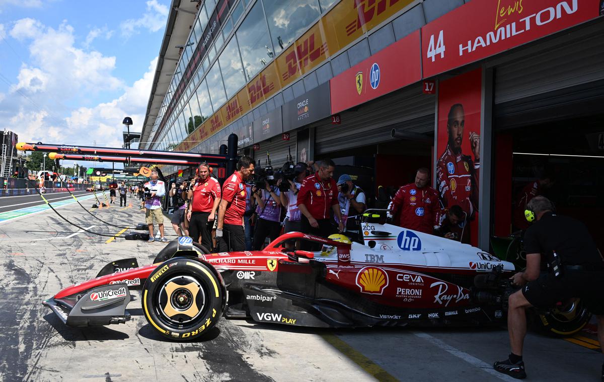 Monza Lewis Hamilton Ferrari | Lewis Hamilton je bil najhitrejši na petkovem opoldanskem prostem treningu. | Foto Reuters