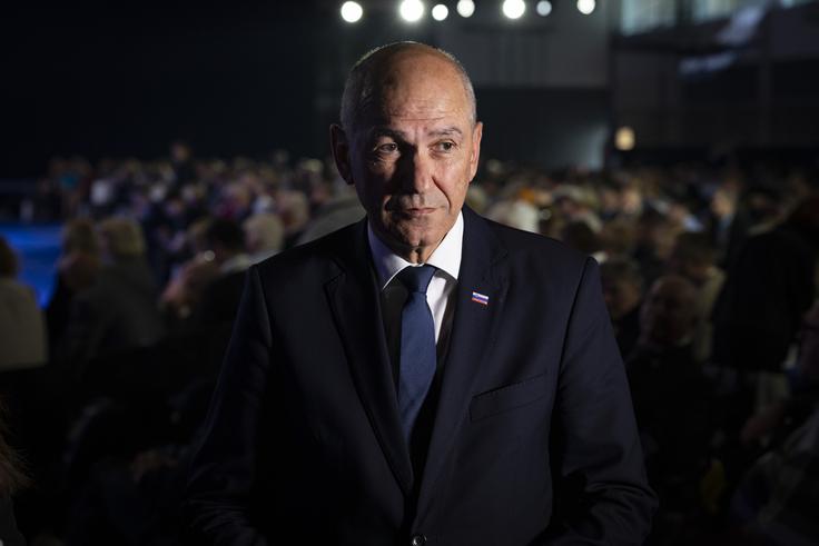 "SDS ne ustreza, če smo mi močni, ker se potem naša volilna baza nikamor ne premakne, oni pa upajo, da se bo premaknila k njim, na kar so upali že ob prevzemu KGZS," je prepričana Tina Bregant. | Foto: Bojan Puhek