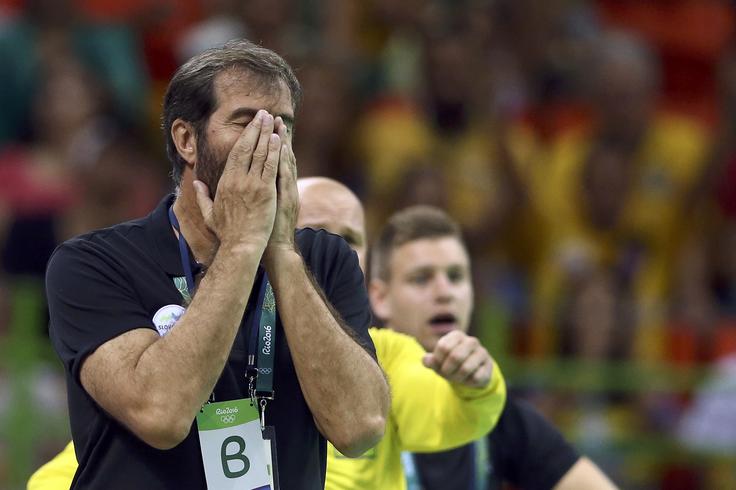 Selektor Veselin Vujović je s prstom pokazal na pristop. | Foto: Reuters
