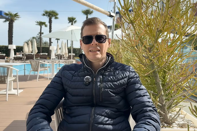 Rekli so, da iz njega ne bo nič. Danes pa ta znani Slovenec služi več kot sto tisoč evrov na mesec.