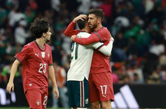 Portugalska remizirala proti Mehiki, tekmo zasenčila smrt navijača