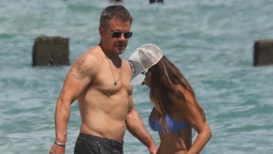 Matt Damon z ženo uživa v floridskih sončnih žarkih #foto