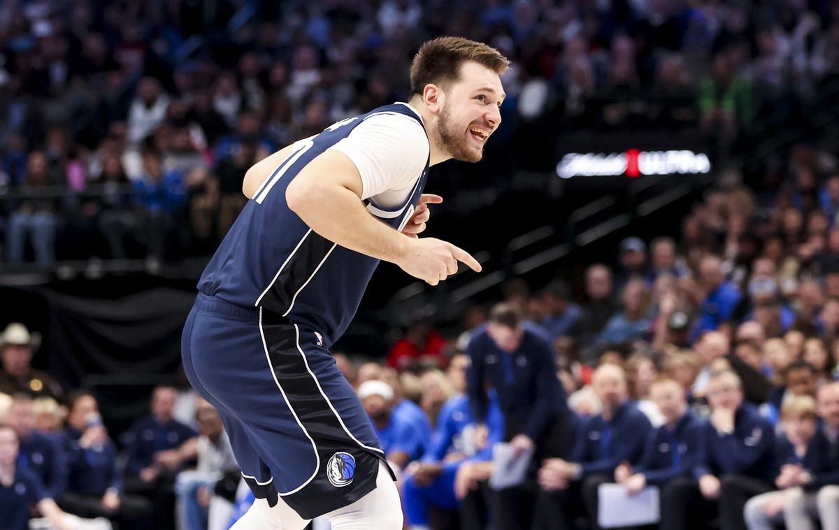 Luka Dončić | Luka Dončić se je po treh zaporednih porazih spet veselil zmage. | Foto Reuters