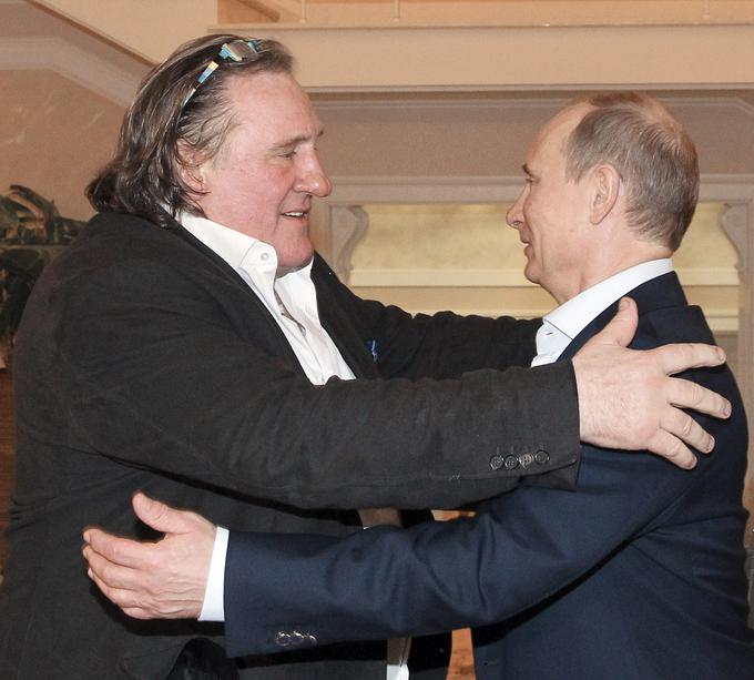 Putin je Depardieuju leta 2013 podelil rusko državljanstvo. | Foto: Reuters