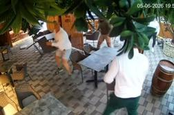 Zaokrožil posnetek pretepa pod Šmarno goro, po katerem so odjeknili streli #video