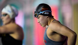 Prve medalje v Nemčijo, Kanado in Avstralijo, nor podvig 12-letne Kitajke