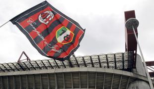 Berlusconi tajskemu poslovnežu prodaja delež Milana za skoraj 500 milijonov