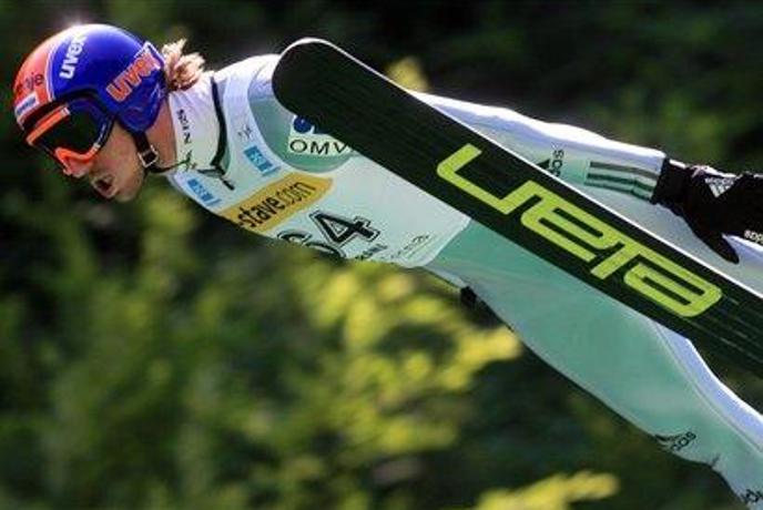 Velik uspeh slovenskih skakalcev v Kranju