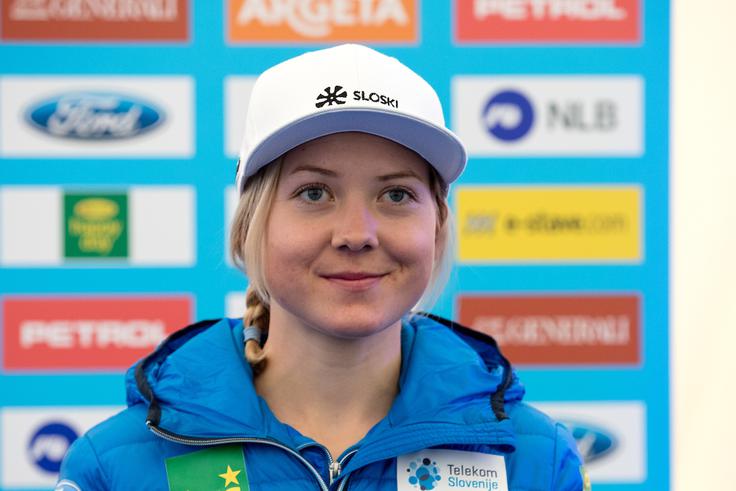 Komaj 19-letna Gorenjka se je lani prvič prebila do točk in velja za ime slovenske prihodnosti. V soboto jo čaka še ledeniški krst. | Foto: Sportida