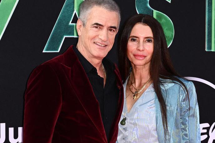 Dermot Mulroney, Prime Apollinaare (Tharita Cutulle) | Dermot Mulroney in kantavtorica Prime Apollinaare se ločujeta po 15 letih zakona. | Foto Profimedia