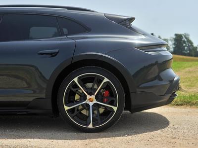 Preslaba prodaja, konec avtomobilske posebnosti: Porsche ukinja zadnja karavana