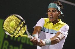 Nadal s težavami v četrtfinale