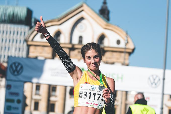 Med zmagovalke malega maratona se je vpisala Neja Kršinar. S časom 1:14:23 je tekla svoj osebni rekord. | Foto: Grega Valančič/Sportida