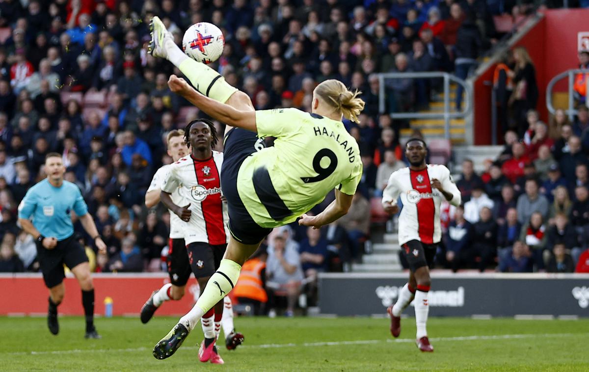 Manchester City Erling Haaland | Trideseti premierligaški gol je moral biti nekaj posebnega. S škarjicami! | Foto Reuters