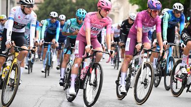 Pogačarju zagrozili z diskvalifikacijo