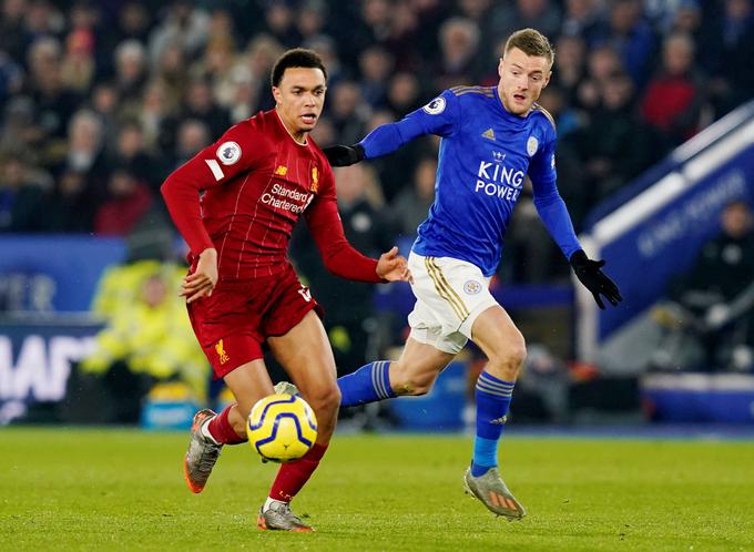 Jamie Vardy, najboljši strelec lige, je bil proti Liverpoolu povsem nemočen. S soigralci niso niti enkrat sprožili v okvir vrat evropskih in svetovnih prvakov. | Foto: Reuters