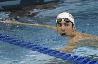 Phelps poražen prvič po letu dni