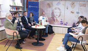Društvo Bralna značka Slovenije bo tudi letos podarilo knjižna darila vsem zlatim bralcem