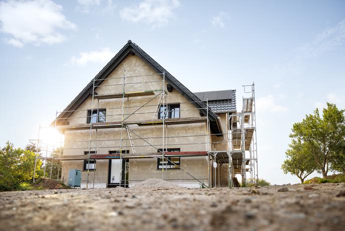 Gradnja in prenove letos dražje: bodo cene še rasle?