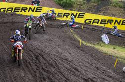 Gajser z dobrimi novicami, znova smola Pancarja, zmagal Herlings