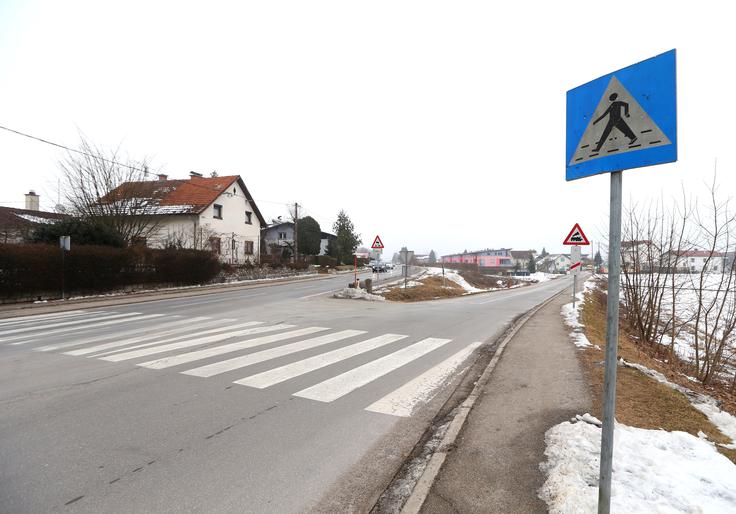 Na tem mestu bodo zgradili novo krožišče. | Foto: Gregor Pavšič