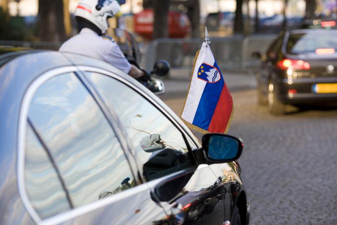Katera vozila imajo slovenske državne službe in koliko kilometrov z njimi povprečno prevozijo? Fotografija je simbolična. | Foto: STA ,