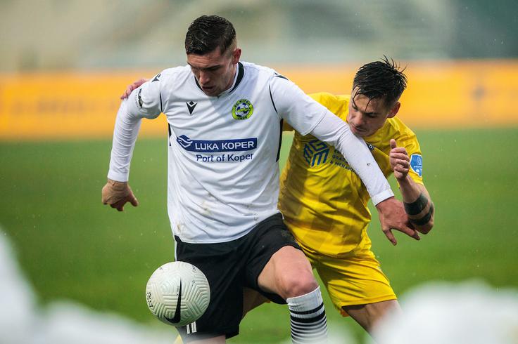 Nardin Mulahusejnović je dosegel svoj deseti zadetek v sezoni. | Foto: Vid Ponikvar