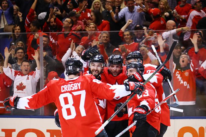 Kanadčani so si finale, v katerem se bodo srečali z Evropo, priigrali z zmago nad velikimi tekmeci Rusi. | Foto: Getty Images