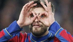Pique podaljšal z Barcelono