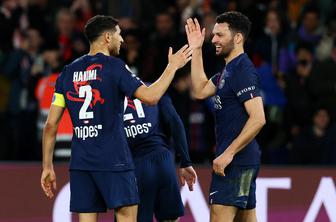 Po porazu Lensa PSG spet vodilni v Franciji, Strasbourg končal Lyonov zmagoviti niz