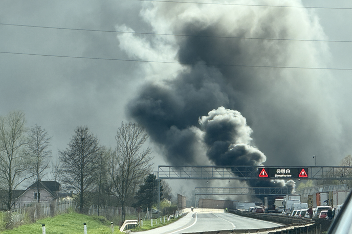 Požar tovornjak | Fotografija je simbolična. | Foto Gregor Pavšič