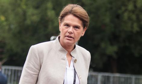 Alenka Bratušek s kolesa v ledeno Kokro