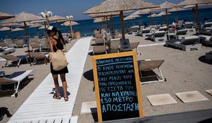 Grčija v strahu pred drugim valom epidemije z novimi ukrepi