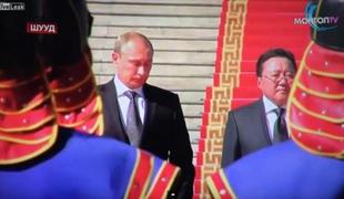 Ali je Vladimir Putin znova zajokal? (video)