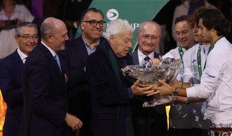 Umrl je človek, ki so ga častili italijanski ljubitelji tenisa