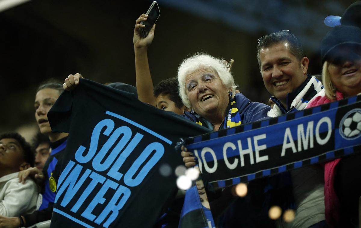 Inter | Kultni stadion San Siro v Milanu je poln do zadnjega kotička. | Foto Reuters