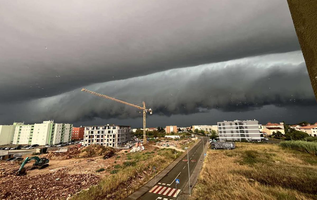 Oblaki nad Umagom | Nevihtni oblaki nad Umagom | Foto IstraMet/Ivica Martić